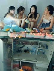 女生宿舍2 第2张 女生宿舍2 第2张